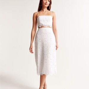 Elegant White Lace Skirt